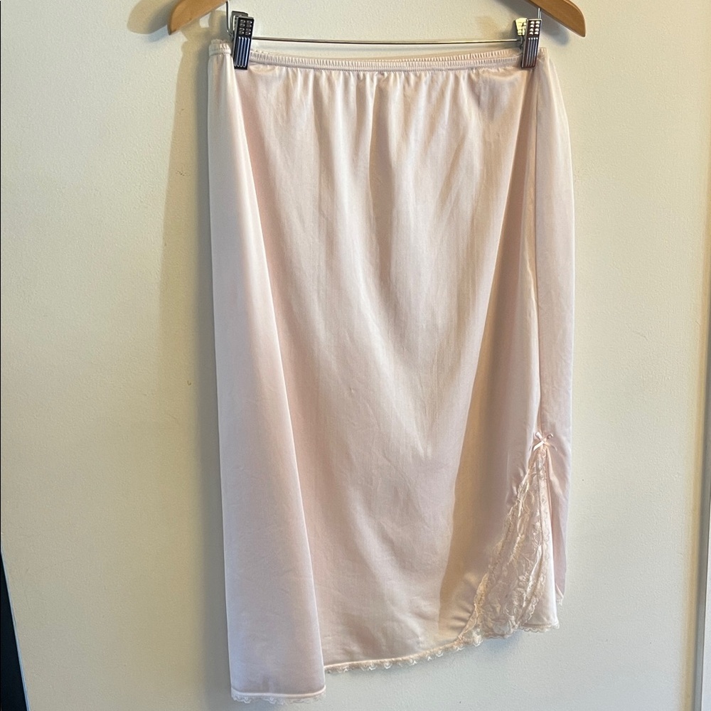 💖Baby Pink Vintage Half Slip💖